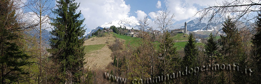 09 02841 Panoramica di Zambla bassa.jpg